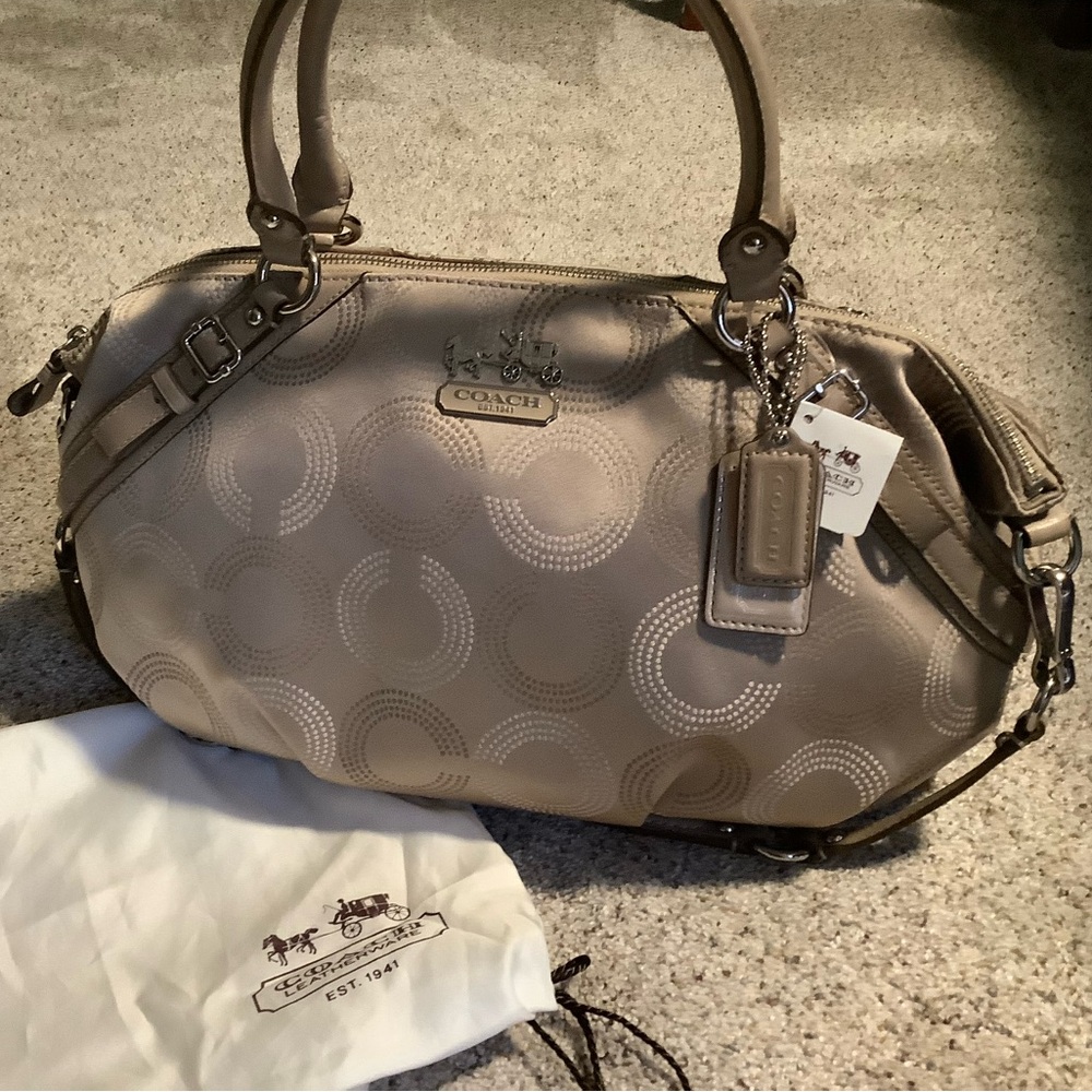 Coach Madison Op Art Satchel-NWT# F1093-15957 Never Been Used!